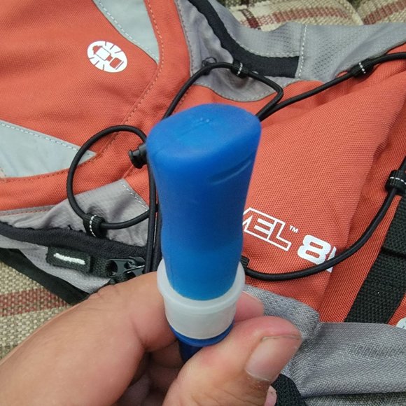 Coleman Revel 8L Hydration Backpack 2L Bladder Red Black Hiking Outdoors Pack - Picture 10 of 10